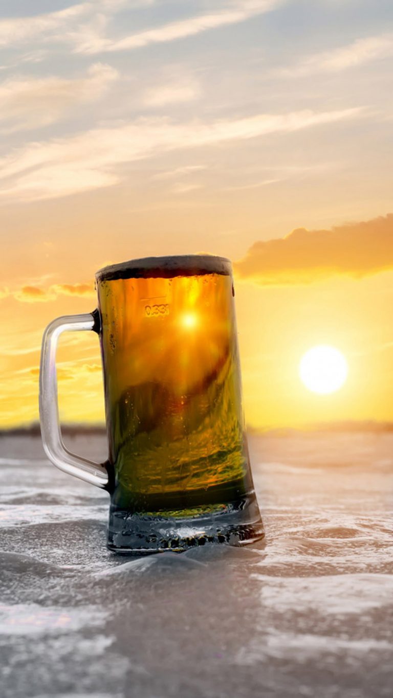 Beer Mug Beach Sunset 4K Ultra HD Mobile Wallpaper