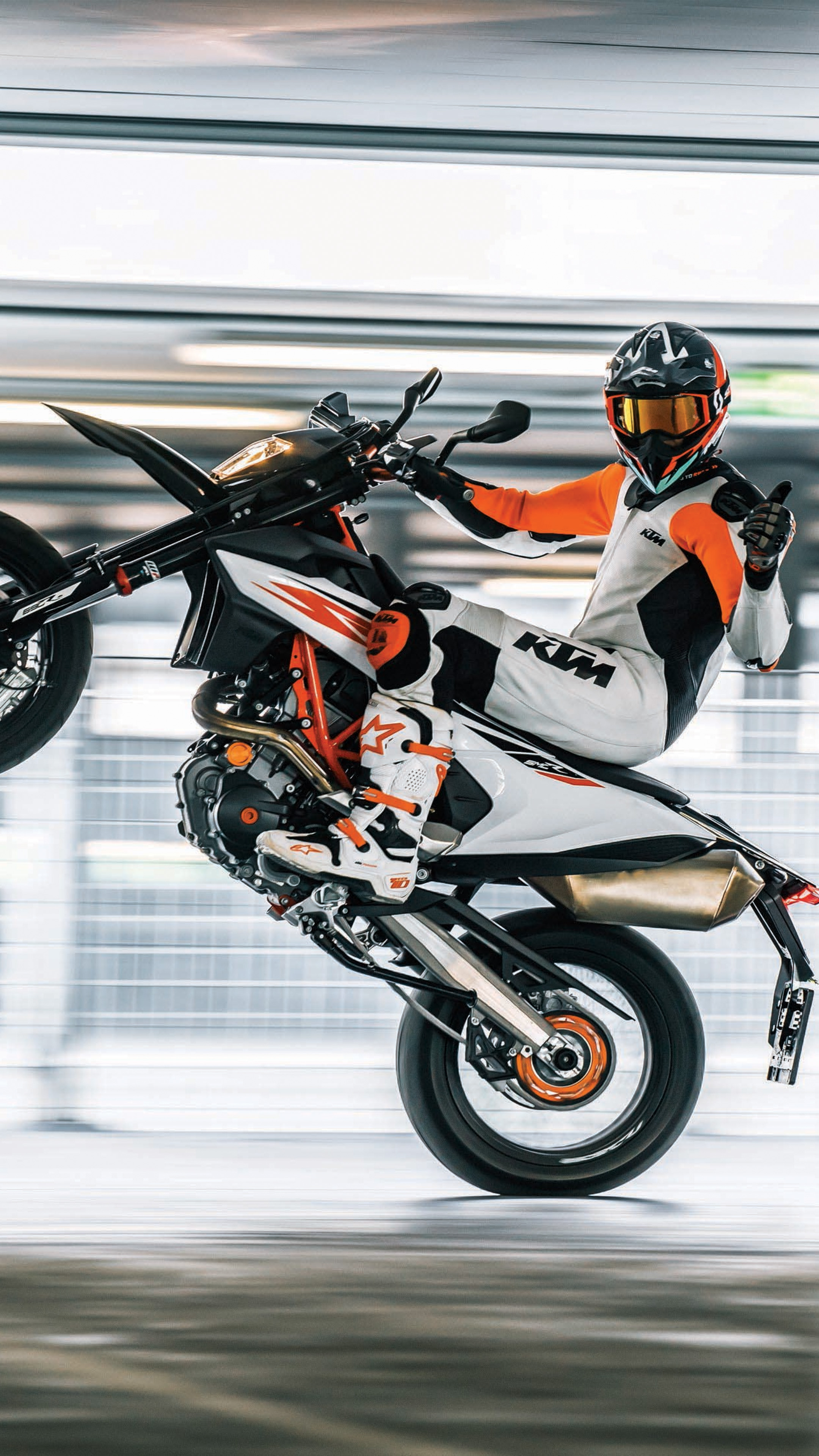 KTM Supermoto РѕР±РѕРё