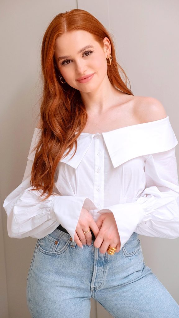 Madelaine Petsch Cute Smile In White Dress 4K Ultra HD Mobile Phone ...