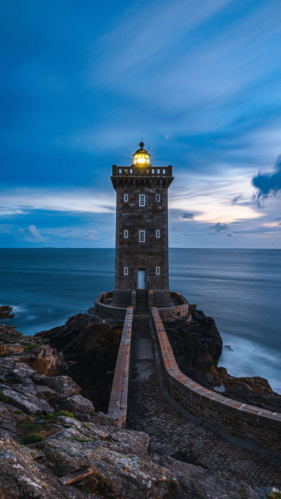 Kermorvan Lighthouse Evening Sea Blue Sky 4K Ultra HD Mobile Phone Wallpaper