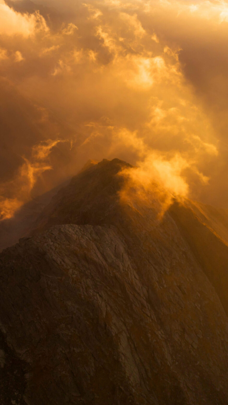 Clouds On The Mountain Golden Evening 4K Ultra HD Mobile Phone Wallpaper