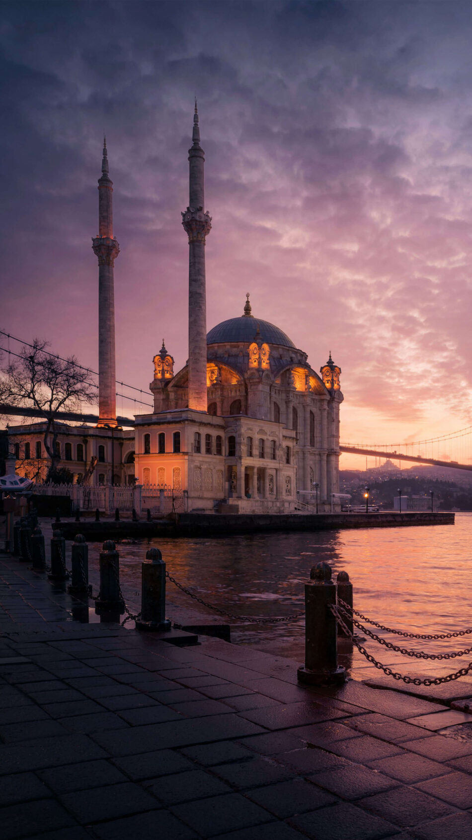 Evening View of Ortakoy Mosque, Istanbul 4K Ultra HD Mobile Phone Wallpaper